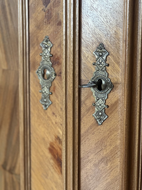 Image 1 of Magnifique meuble démontable de style Gründerzeit, en bois massif foncé – prêt à l'emploi