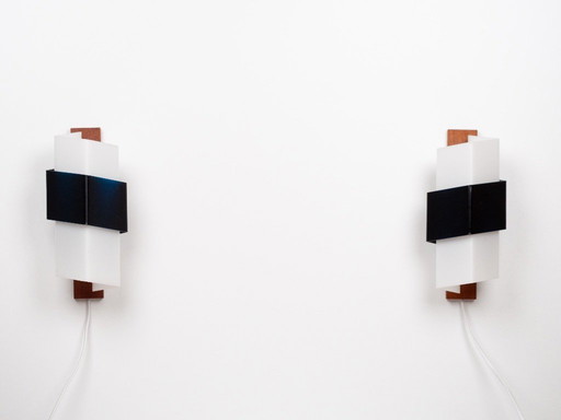 Par de lámparas de pared vintage suecas de la década de 1950