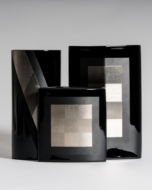 Helmut Drexler für Rosenthal "Platinnebel" Vase Trio Schwarzes glänzendes Porzellan mit Platindekor Deutschland 1980s
