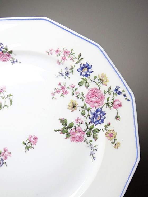 Image 1 of 4 Bernardaud Limoges porcelain dinner plates with floral decoration from the 1920s-1950s