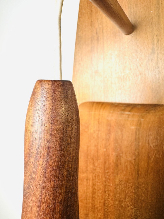 Image 1 of wandlamp in hout en mat opaalglas van LUXUS, ZWEDEN, 1960