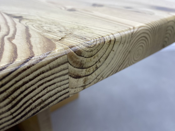 Image 1 of Vintage grote massief grenenhouten eettafel 130 x 130