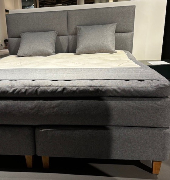 Image 1 of Ecolife Boxspring 180x210 cm Modello Showroom Grigio