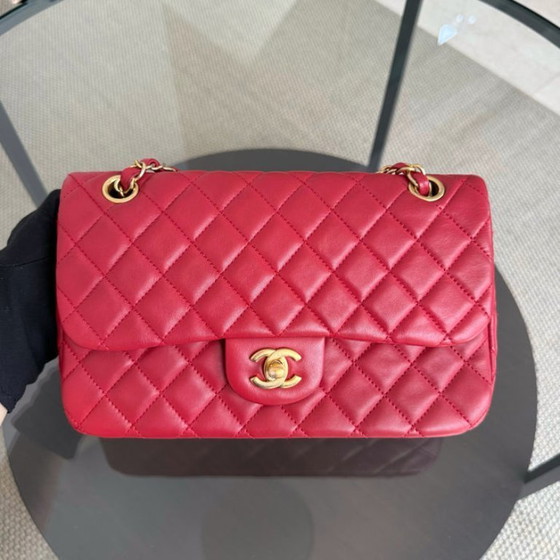 Image 1 of Chanel Classic Flap Medium - Special Valentine Edition 25CM Quilted Lambskin Red Gold Hardware Series 14