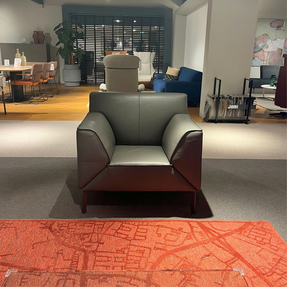 Image 1 of Gealux Pacific Pure 2.5 seater sofa +