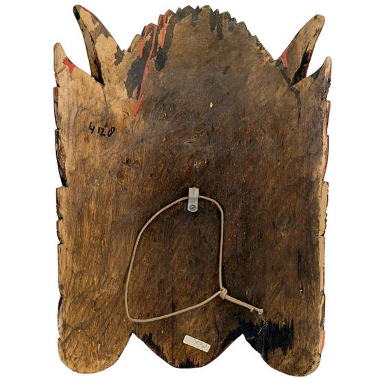 Máscara Topeng balinesa monumental Diosa Sinta – Madera de Pule y Pan de Oro – circa 1950 – Esculturas (photo 8 of 8)