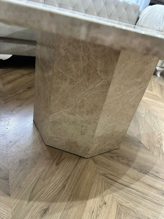 Image 1 of Custom-made genuine beige marble table – 100 kg