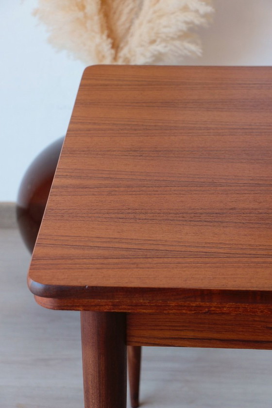 Image 1 of Table de Repas Vintage en Teck – Design Scandinave Extensible