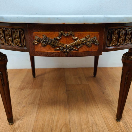 Image 1 of Tavolino da caffè rotondo vintage Regency in stile Impero con piano in marmo