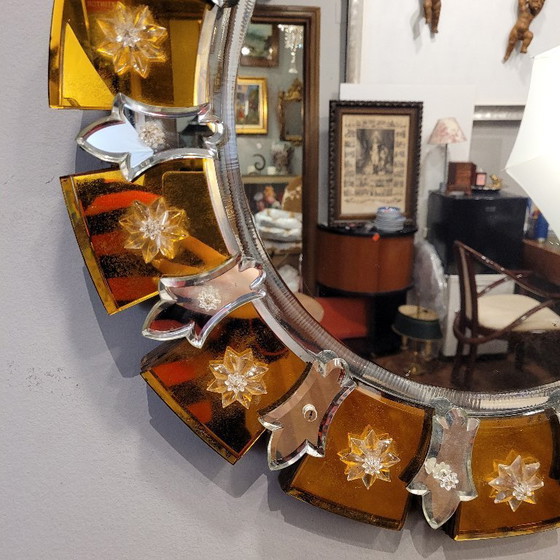 Image 1 of "Zon"-spiegel van Murano-glas, amberkleur, 20e eeuw – Italië