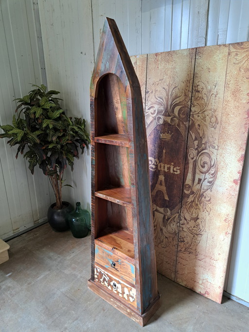 Bibliothèque vintage en bois recyclé Dim. 45x35cm et 190cm de haut