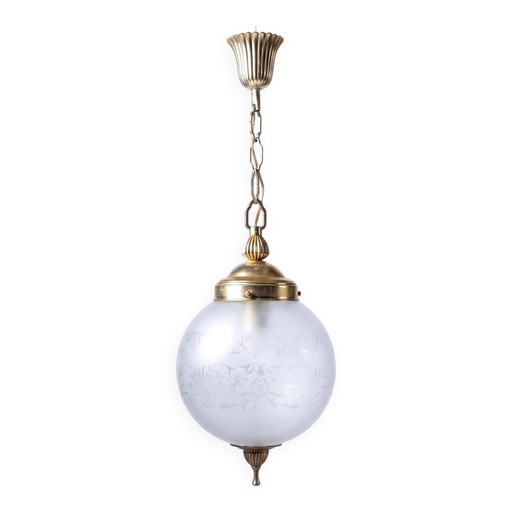 Vintage Pendelleuchte aus mattiertem Glas und Goldmetall, 1960er-1970er Jahre.