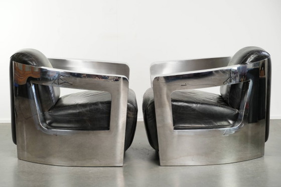 Industrial set of two black cowhide Aviator design armchairs with aluminium and rivets – Leather (photo 2 of 14)