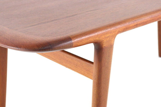 Image 1 of Vintage Deense teak salontafel 'Fugslev'