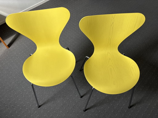 Fritz Hansen gele vlinderstoelen