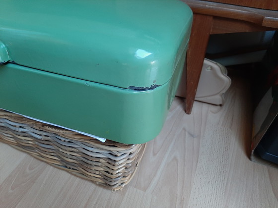 Image 1 of boîte à pain émaillée