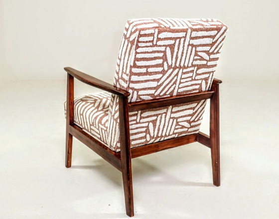 Image 1 of Mid-century moderne loungestoel met etnische jacquardafwerking, 1970
