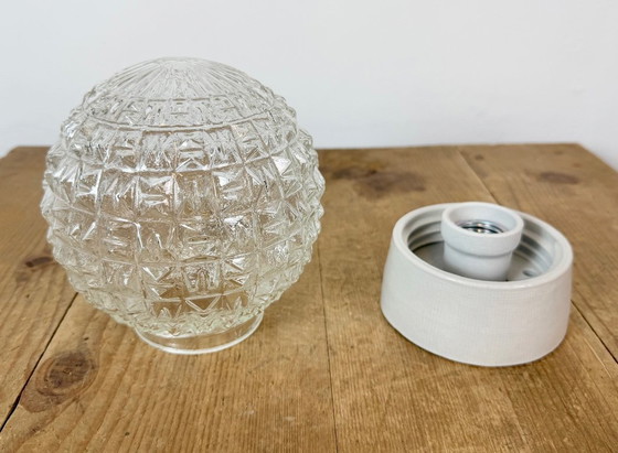 Lampada da soffitto vintage in porcellana bianca, anni '70 – Plafoniere, Porcelain (photo 6 of 13)