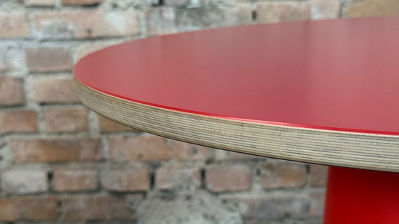 Image 1 of Mesa contenedor Moooi roja