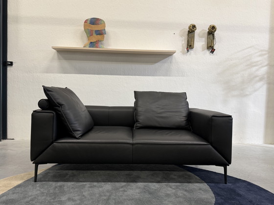 Image 1 of Canapé 2 places Jori Longueville en cuir noir