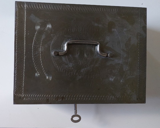 Image 1 of Caja fuerte antigua francesa Beaumont, caja de seguridad para dinero