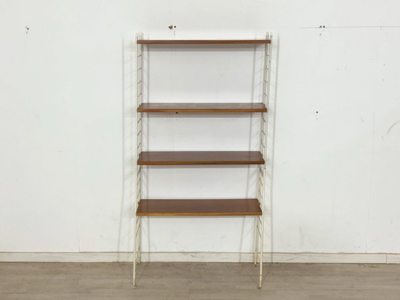 Image 1 of Wandplank met touwtjes / wandplank – design uit het midden van de vorige eeuw
