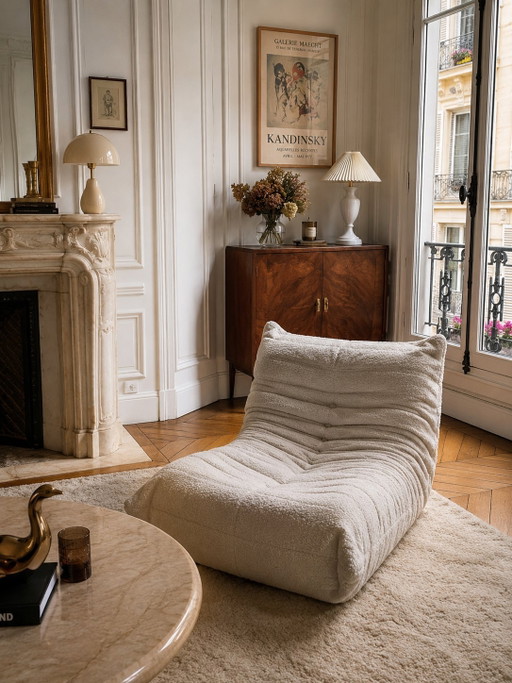 Off-white lounge chair in the Togo style, Space Age design