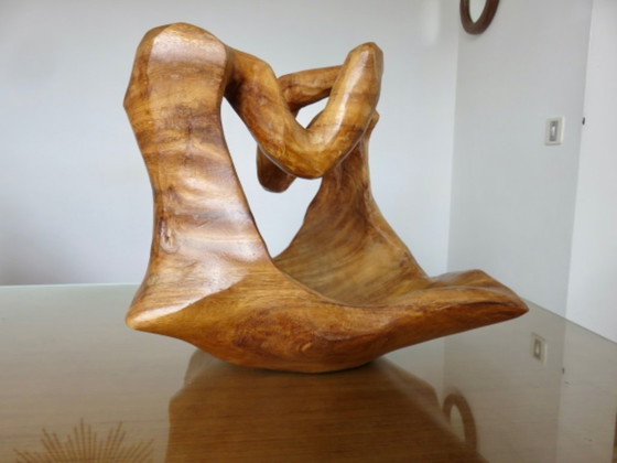 Cesta grande o centro de mesa tallado en una sola pieza de madera de olivo, circa 1970, Italia (photo 13 of 14)