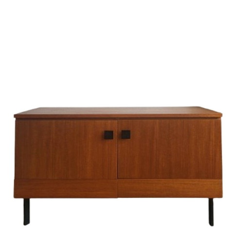 Vintage Sideboard Musterring