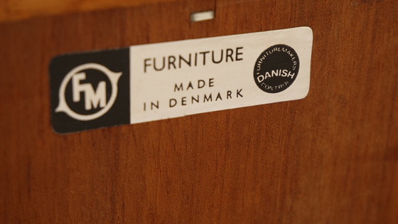 Image 1 of Vintage kastje met schuifdeuren | Audiomeubel | Palissander