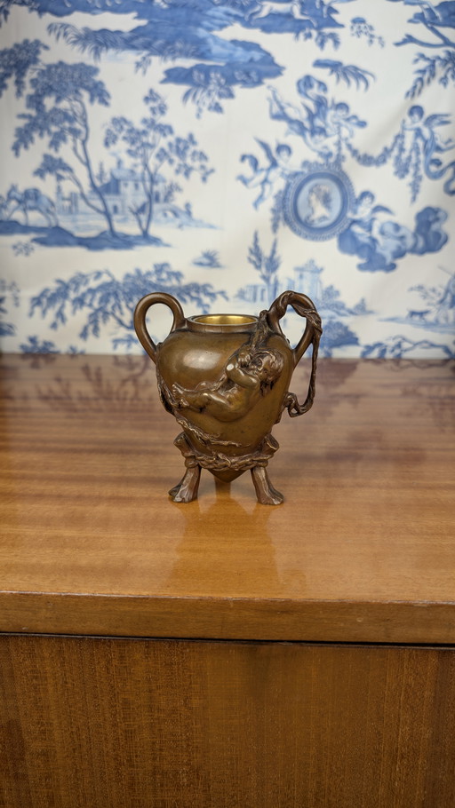 Petit Vase Tripode Signé Barrias et Barbedienne en Bronze Doré Art Nouveau Fin XIXème