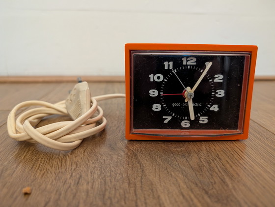 Image 1 of Deux réveils vintage des années 70 provenant d'Allemagne