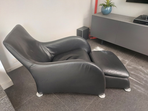 Zwarte leren fautteuille Loge van Montis