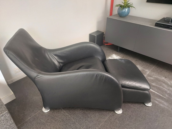 Image 1 of Zwarte leren fautteuille Loge van Montis