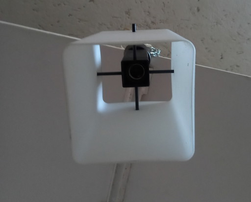 Lampadario anni 60 vetro opalino produzione Stilux 