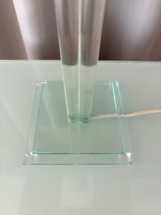 Vintage Hollywood Regency Acrylic Table Lamp With Original Woven Shade – Plastic (photo 5 of 14)