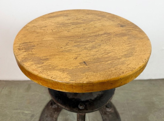 Image 1 of Sgabello girevole industriale nero da officina, anni '60
