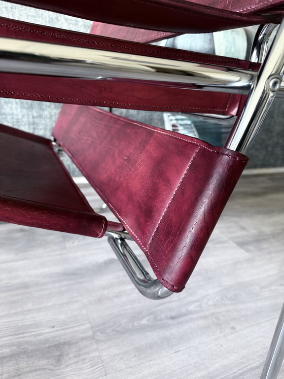 Image 1 of Poltrona vintage Wassily di Marcel Breuer per Fasem, in pelle rosso bordeaux.