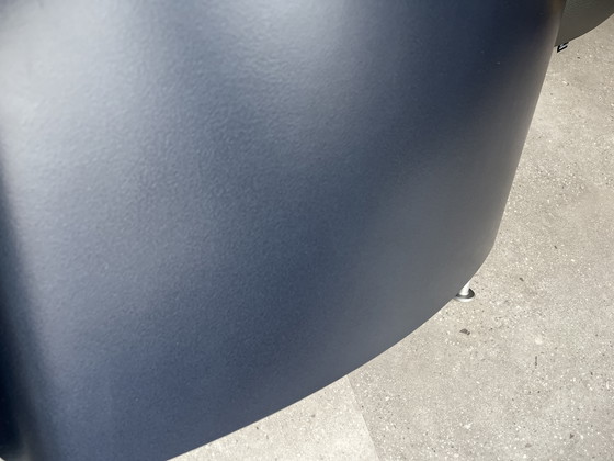 Image 1 of Leolux bijzettafel