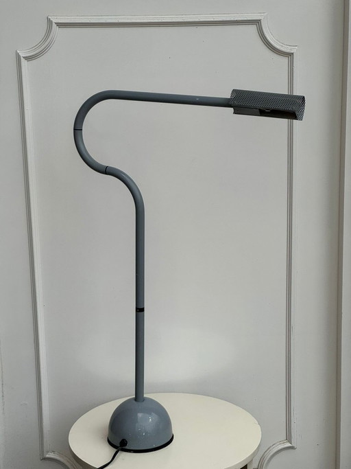 Die wunderschöne italienische Designlampe „Stringa 1“ von Hans Ansems
