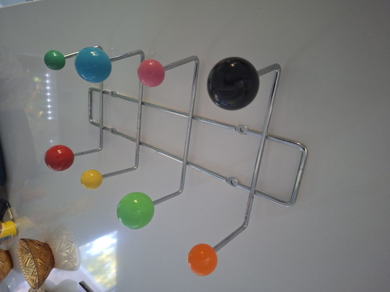 Image 1 of Appendiabiti da parete vintage in stile Memphis – Design postmoderno – Sfere colorate – Anni '80