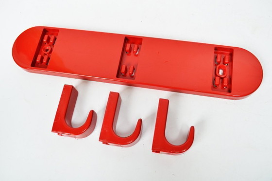 Image 1 of 1970's Italian Coat Rack by Carlo Bartoli for Con&Con / Red Plastic / Space Age, Vintage Kitchen Hooks