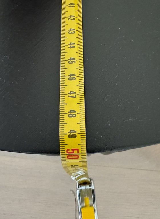 Image 1 of Table d'appoint Serax