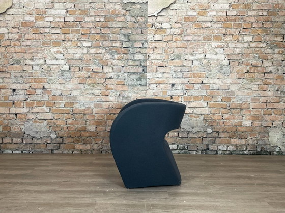 Moroso Victoria & Albert - Antracite | Ron Arad – Poltrone, Metal, Textile (photo 4 of 11)