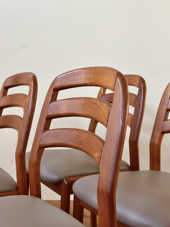 Image 1 of Set 4 vintage deens design stoelen DYRLUND jaren 50/60/70