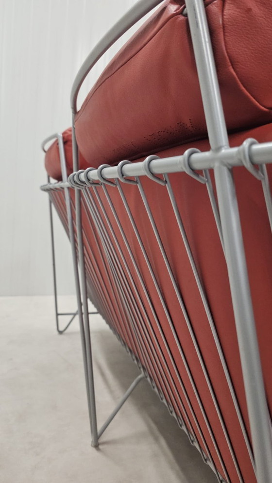 Image 1 of Sofá de 2 plazas Leolux Volare con otomana – Piel roja – Diseño de Jan Armgardt