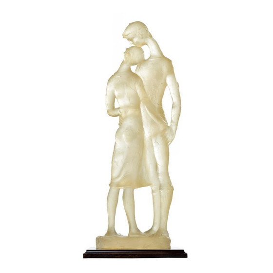 Image 1 of Scultura in resina firmata in stile René Lalique raffigurante due amanti, alta 81 cm