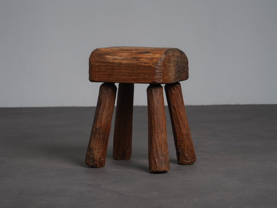 Robuster Primitiver Massivholz Hocker, Europa, 1970er Jahre (photo 5 of 8)