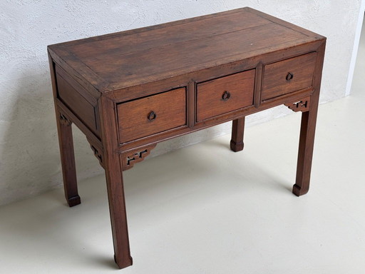 Traditional Chinese Side Table | 3 Drawers | Early 19th Century