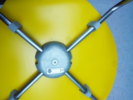 Image 1 of Chaise Mod. 3107 Arne Jacobsen Yellow